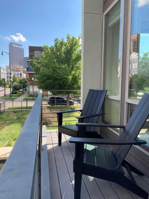 Hébergement de vacances Upscale Townhome W/ Stunning Rooftop Views