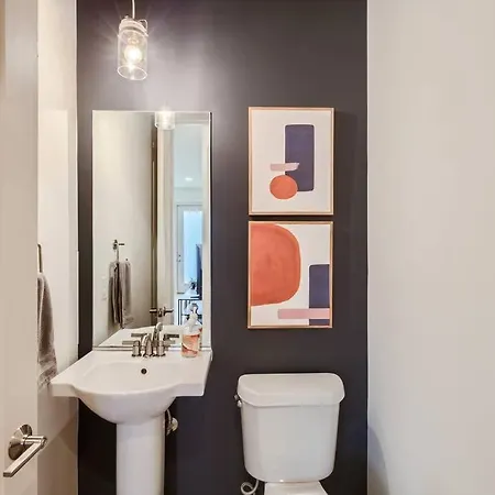 Upscale Townhome W/ Stunning Rooftop Views DEN Extérieur photo